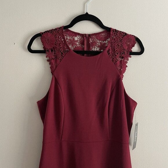 Lulus Women M Burgundy Come Alive Lace Sleeveless Bodycon Mini Dress NWT - Picture 5 of 12